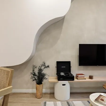 Praiano - 2 Bedrooms, Balcony And Terrace In Ciutat Vella Apartment *